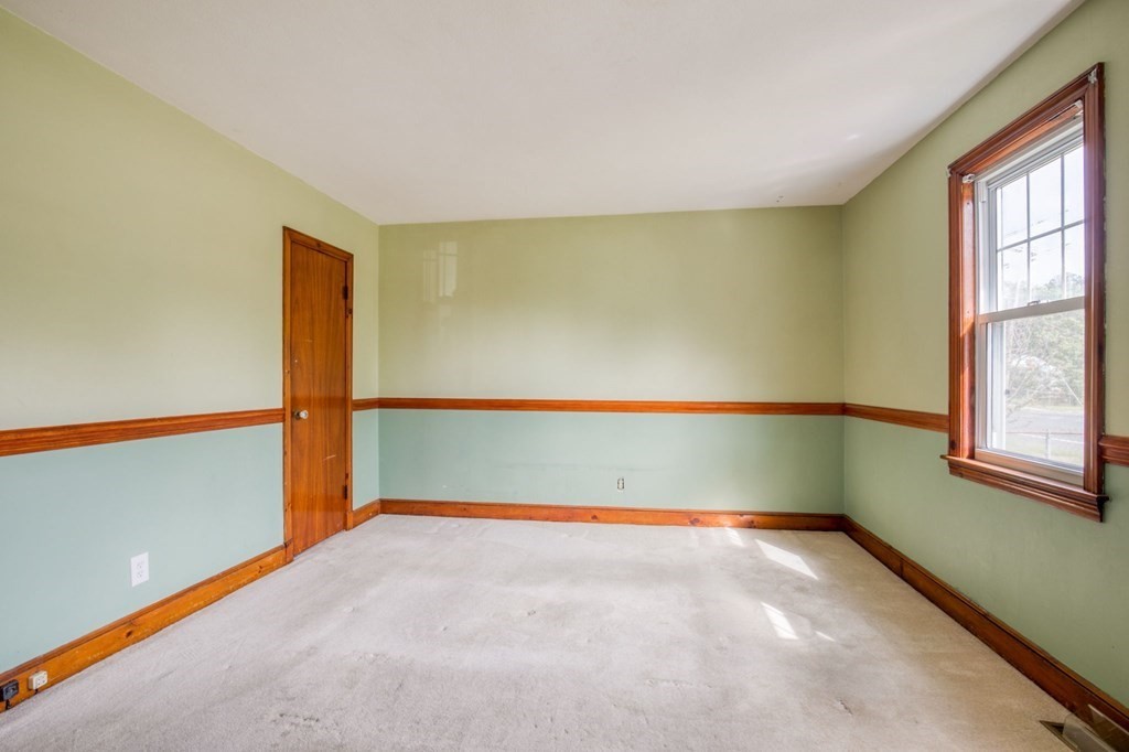 223 East Street Springfield, MA 01104 - Photo 11 of 24 Gallery Image 11
