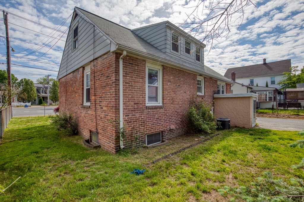 223 East Street Springfield, MA 01104 - Photo 24 of 24 Gallery Image 24