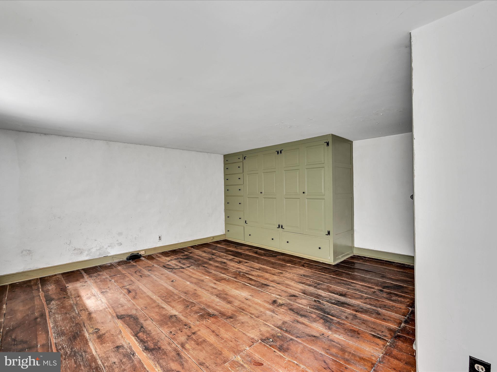 3901 Gradyville Road Newtown Square, PA 19073 - Photo 19 of 32 Bedroom