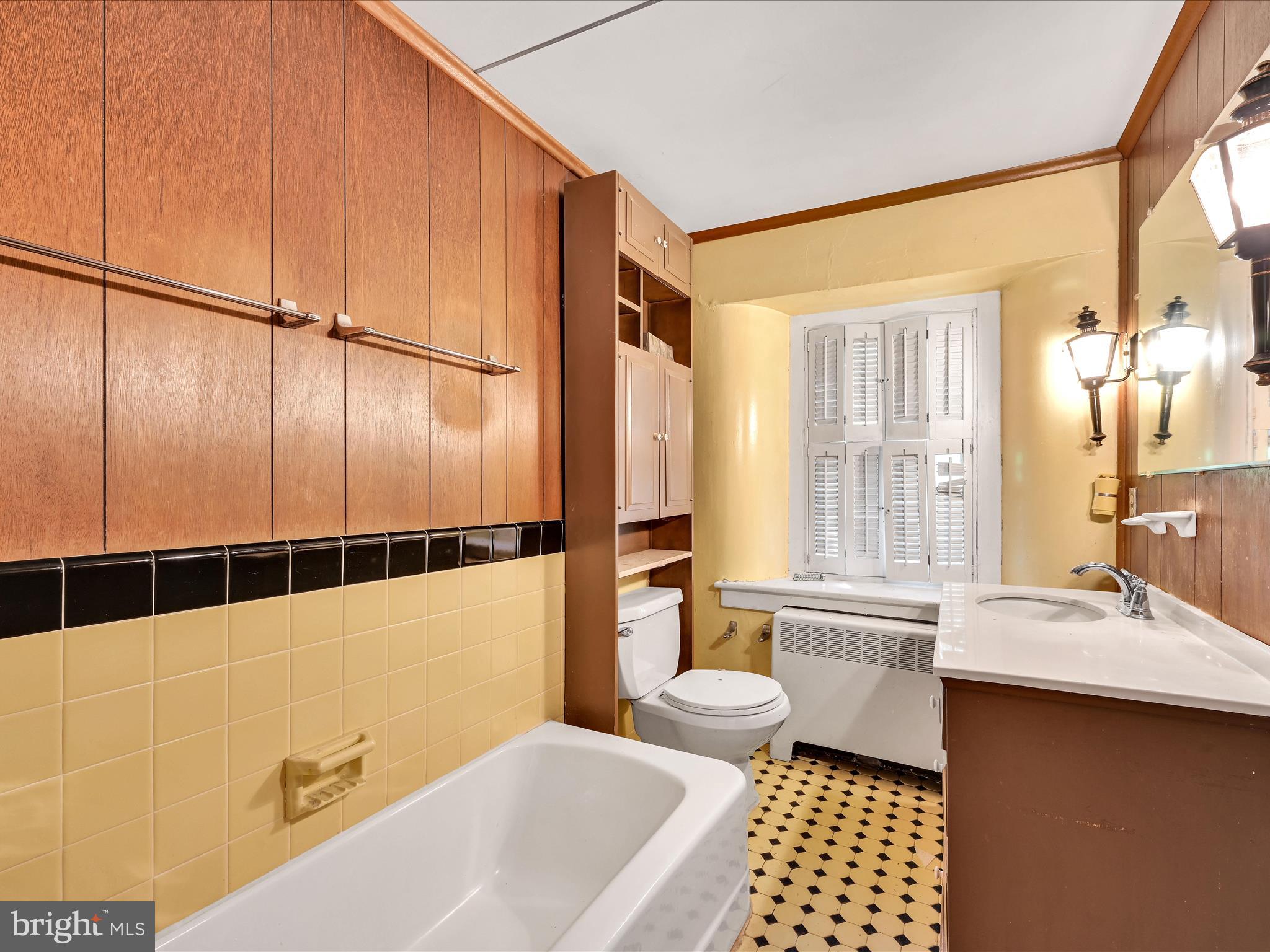 3901 Gradyville Road Newtown Square, PA 19073 - Photo 24 of 32 Bathroom