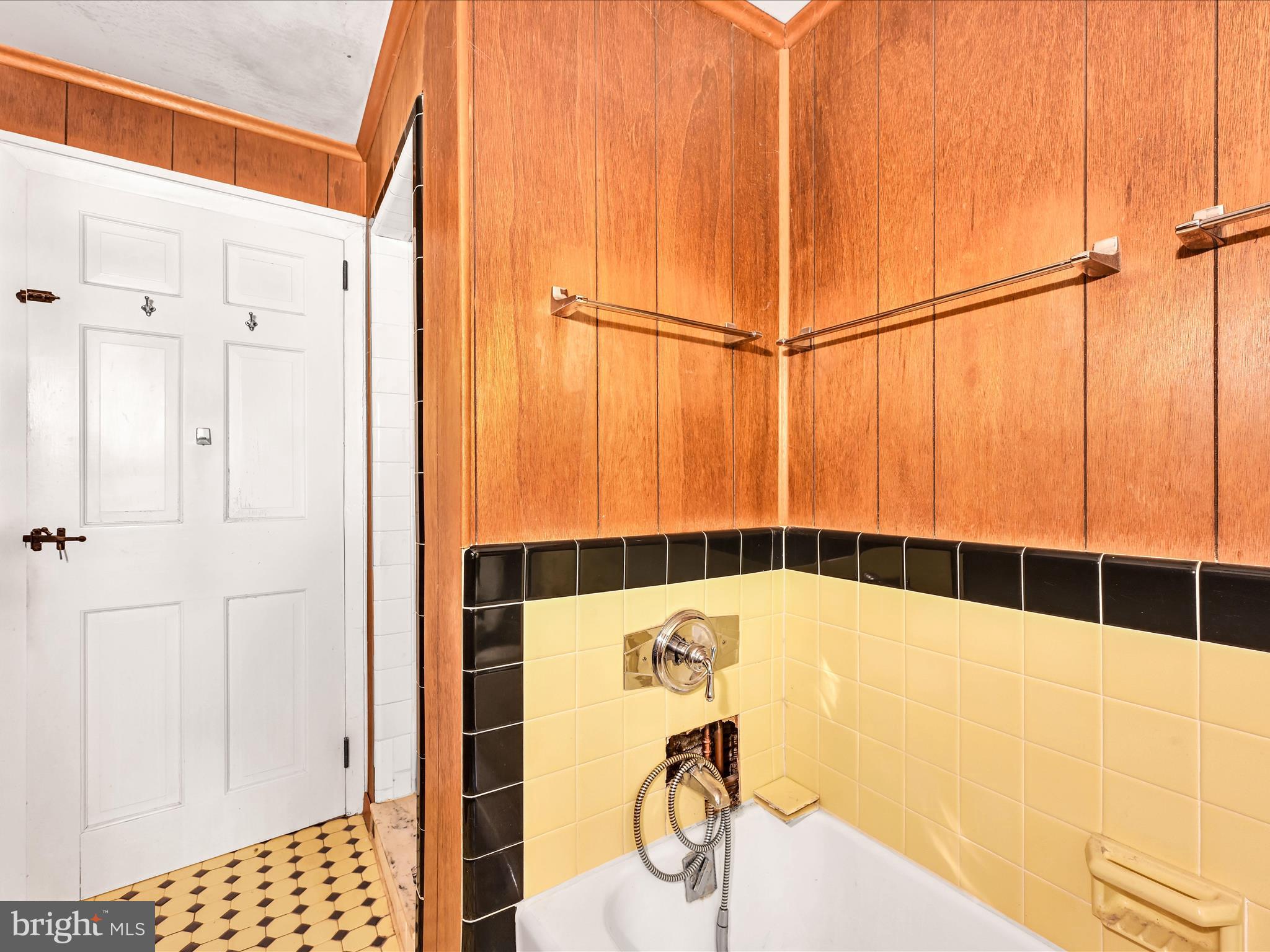 3901 Gradyville Road Newtown Square, PA 19073 - Photo 25 of 32 Bathroom
