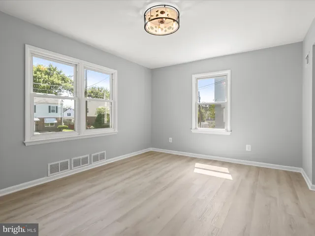 $399,900 | 6806 10th Avenue, Takoma Park, MD 20912