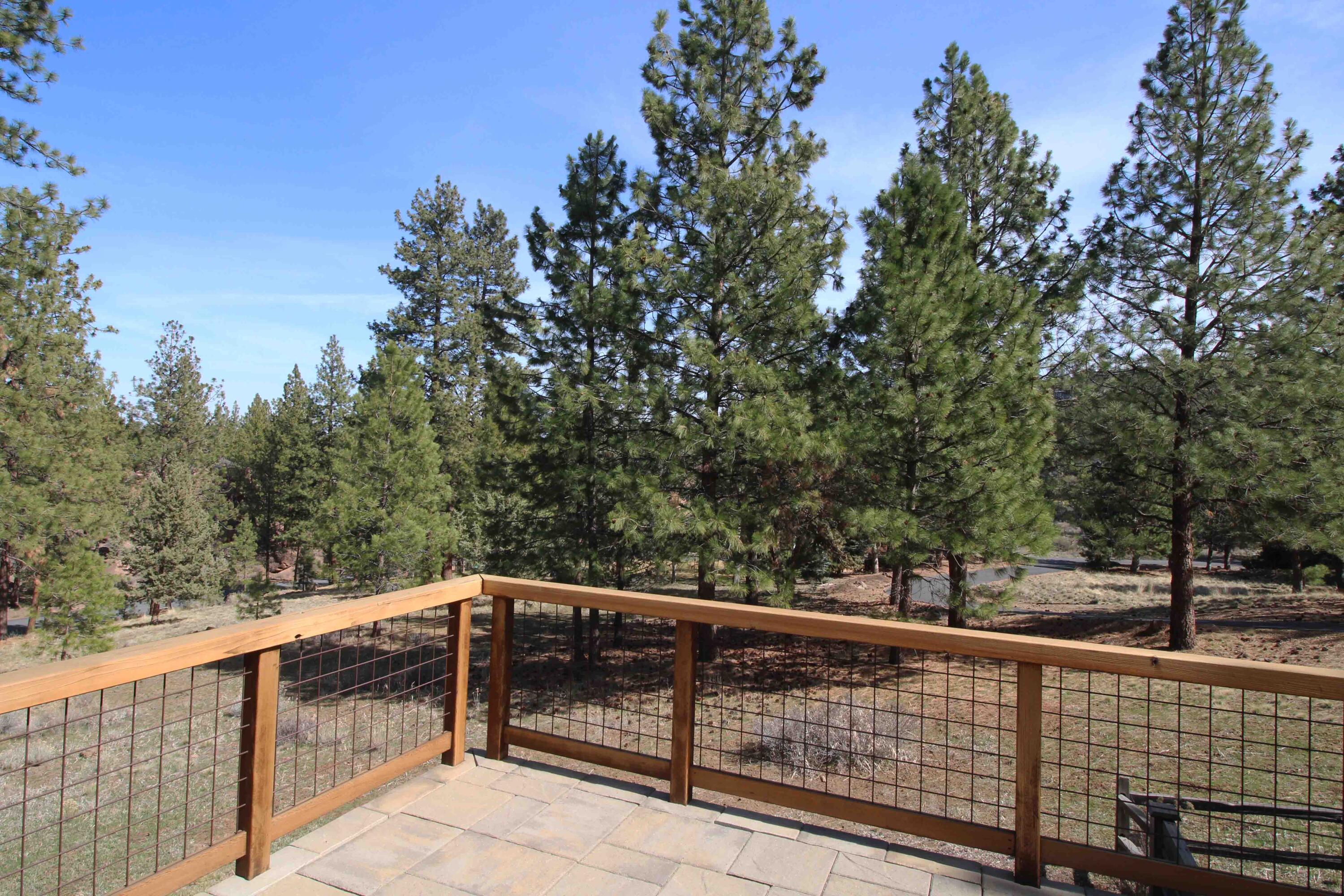2185 Northwest Putnam Road Bend, OR 97703 - Photo 27 of 39 IMG_3953