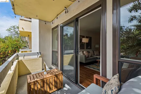 $445,000 | 651 Oakland Avenue, Unit 1F, Oakland, CA 94611