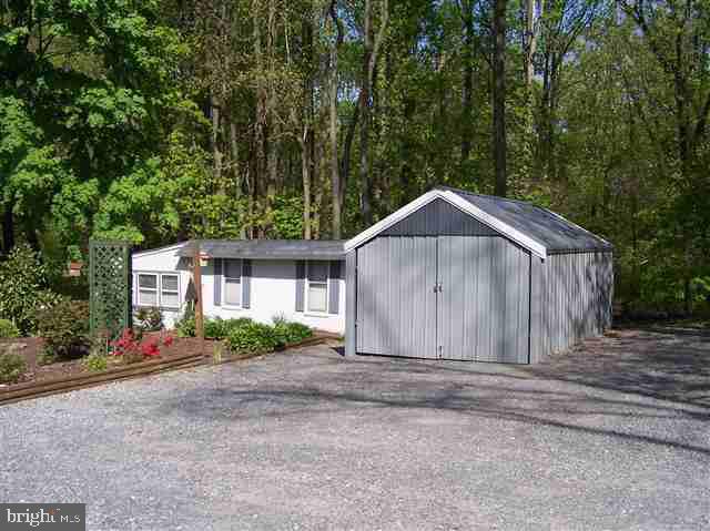 725 Colebrook Road Middletown, PA 17057 - Photo 16 of 22 Gallery Image 16