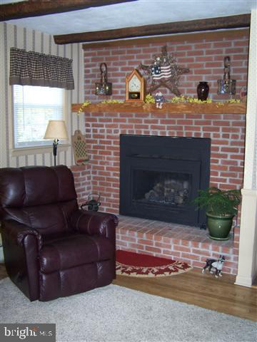 725 Colebrook Road Middletown, PA 17057 - Photo 6 of 22 Gallery Image 6