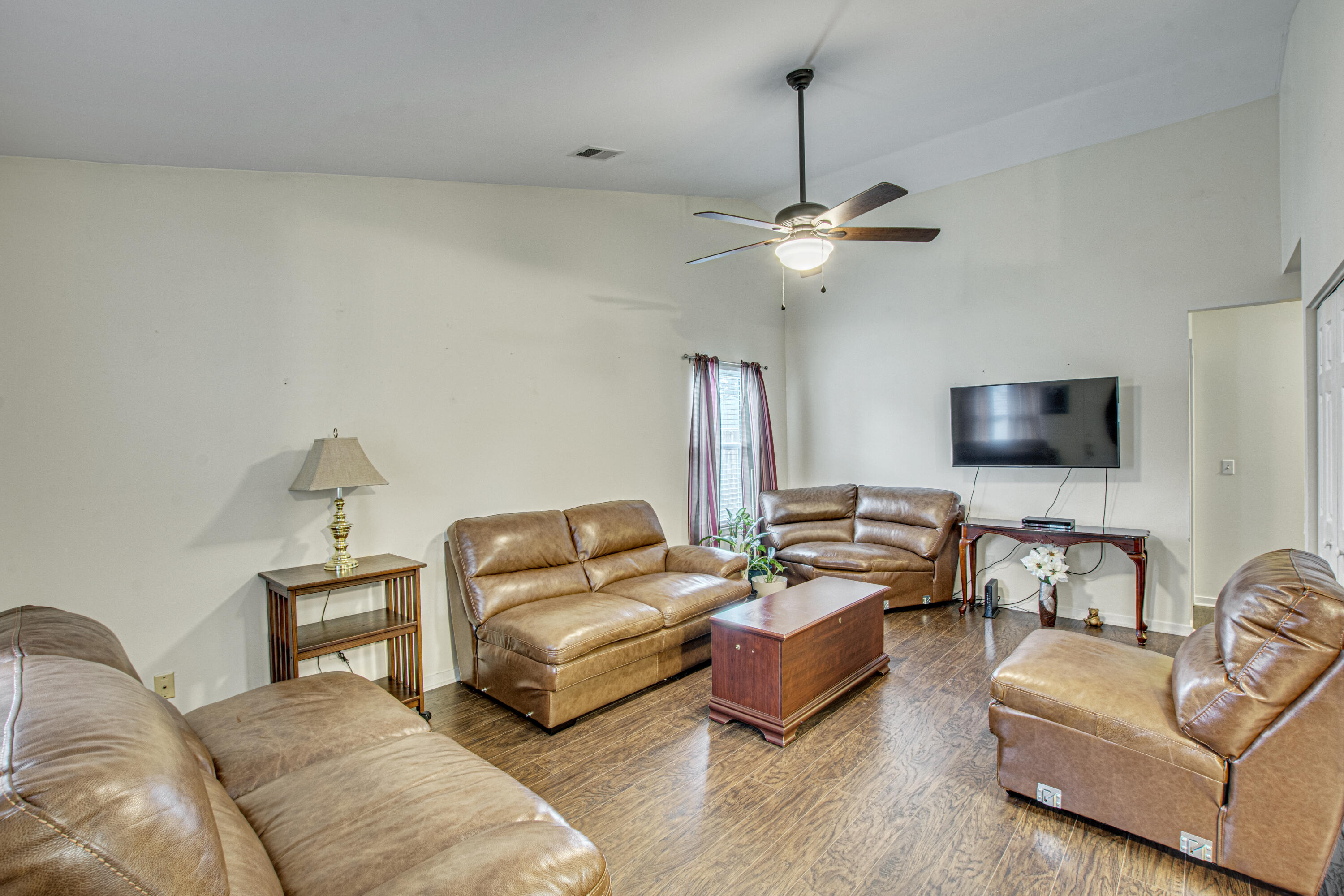 126 Coventry Road Summerville, SC 29486 - Photo 8 of 30 15