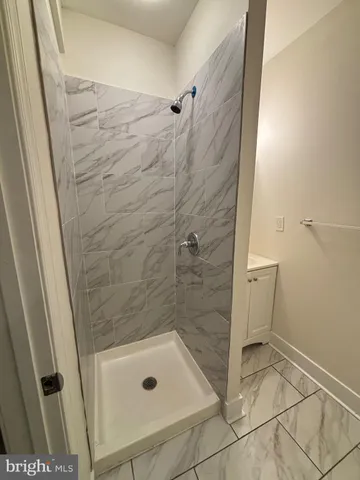 a bathroom with a tub