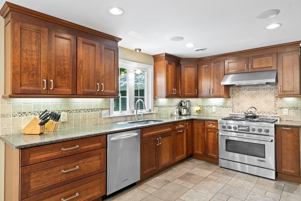 3 Sunset Road Winchester, MA 01890 - Photo 6 of 42