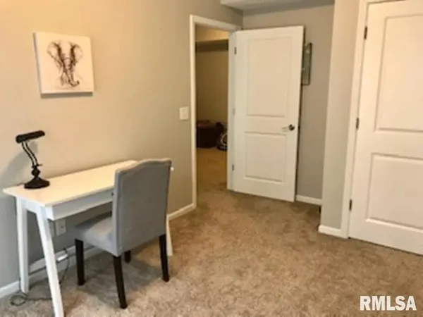 $2,900 | 5294 Pandit Drive, Bettendorf, IA 52722