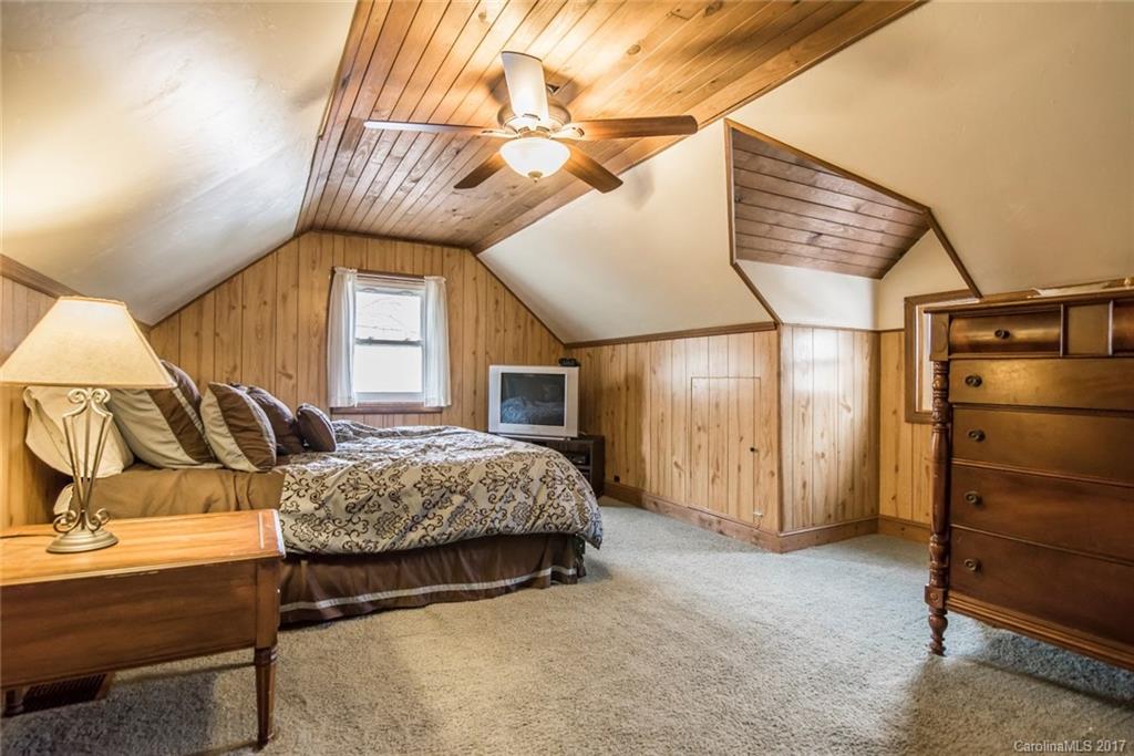 429 Governors View Road Asheville, NC 28805 - Photo 16 of 23 Gallery Image 16