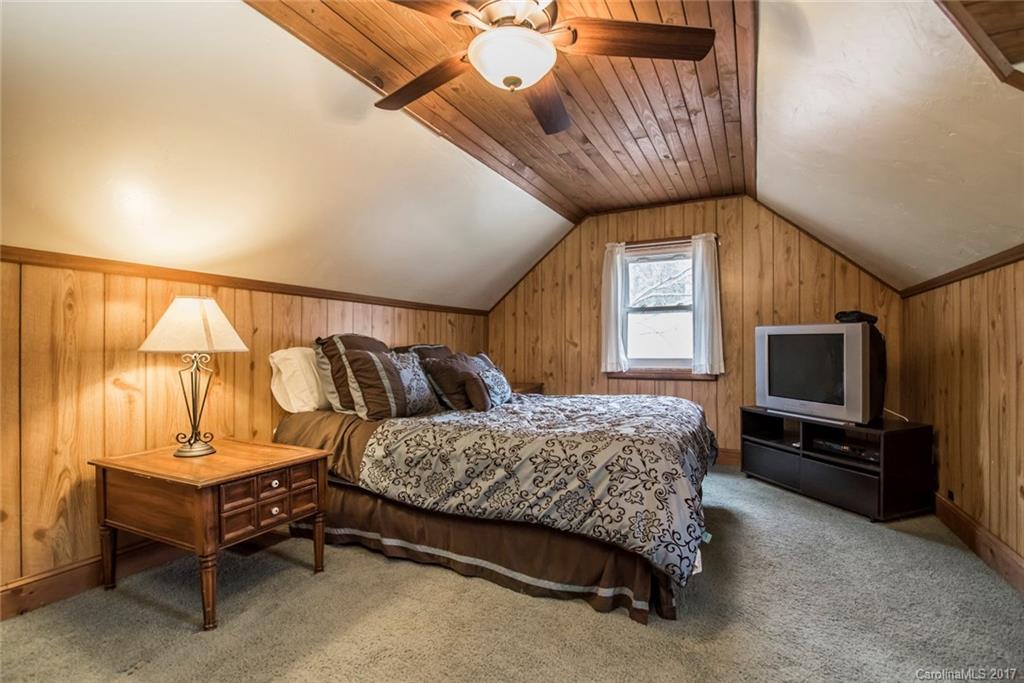 429 Governors View Road Asheville, NC 28805 - Photo 17 of 23 Gallery Image 17