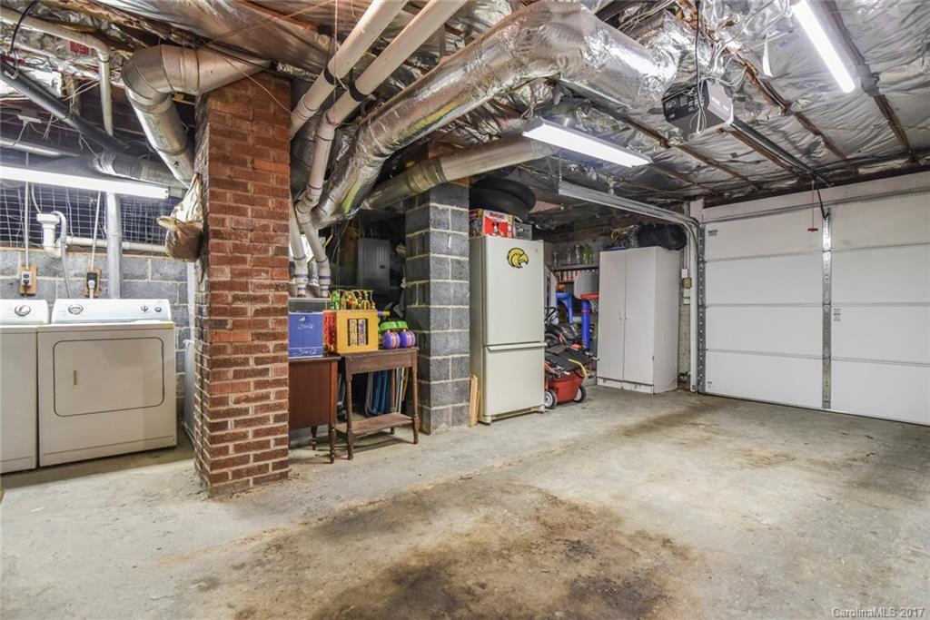 429 Governors View Road Asheville, NC 28805 - Photo 20 of 23 Gallery Image 20
