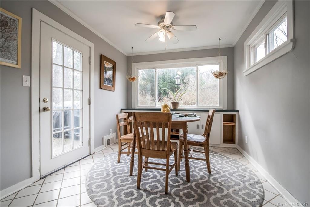 429 Governors View Road Asheville, NC 28805 - Photo 7 of 23 Gallery Image 7