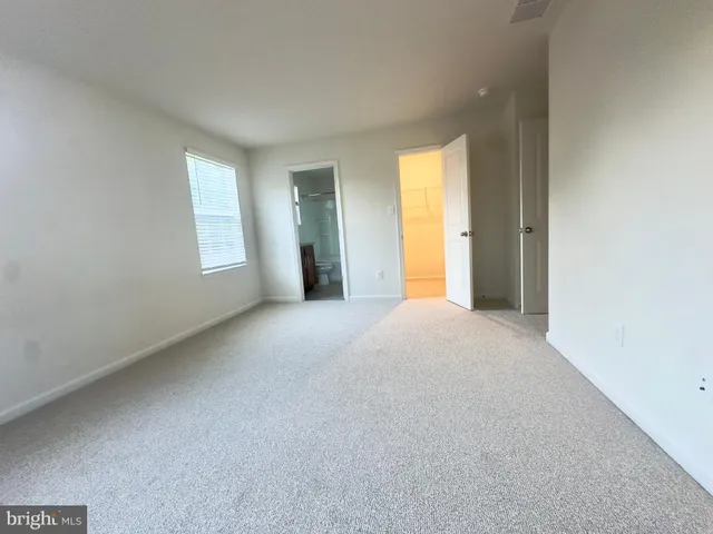 $3,100 | 369 Minck Avenue, West Berlin, NJ 08091