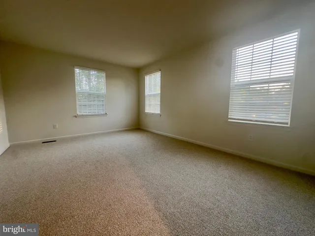 $3,100 | 369 Minck Avenue, West Berlin, NJ 08091