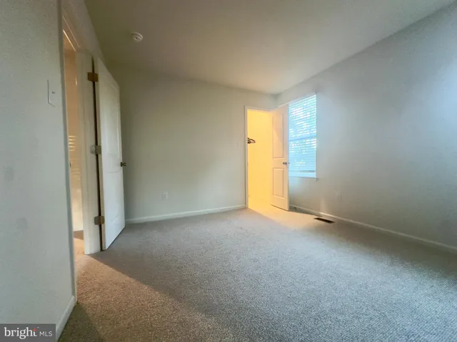 $3,100 | 369 Minck Avenue, West Berlin, NJ 08091