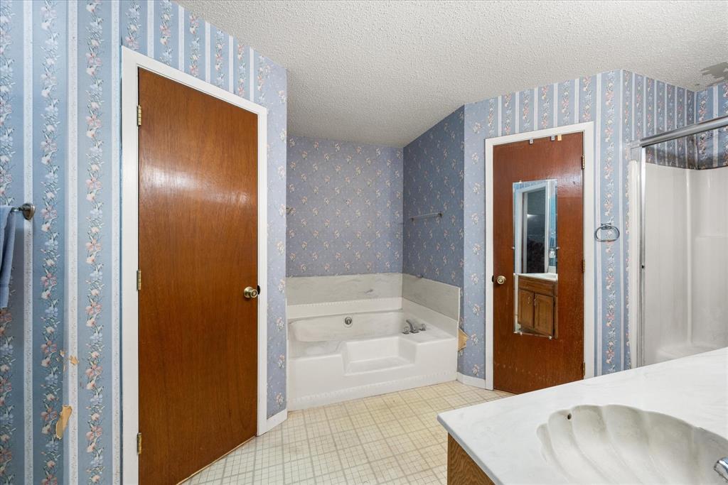 515 Spring Meadow Street Stephenville, TX 76401 - Photo 13 of 35