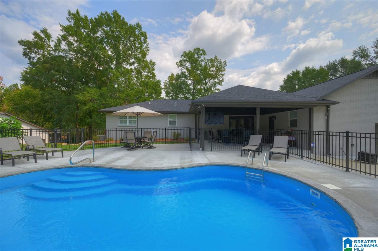 2490 North Road Gardendale, AL 35071 - Photo 2 of 44