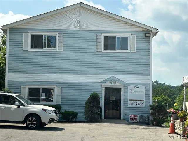 $2,500 | 755 Center Street, Lewiston, NY 14092