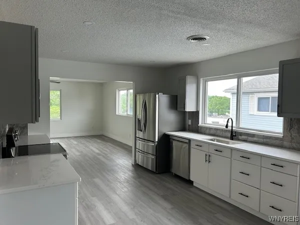 $2,500 | 755 Center Street, Lewiston, NY 14092