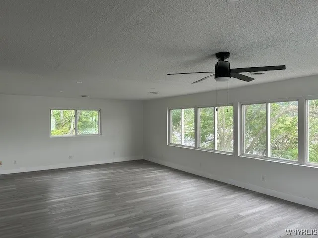 $2,500 | 755 Center Street, Lewiston, NY 14092