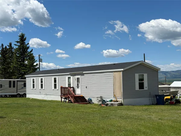 $249,900 | 90 East South Street, White Sulphur Springs, MT 59645