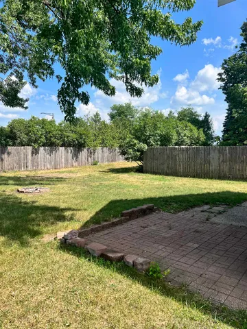 $900 | 906 South 7th Street, Prairie du Chien, WI 53821