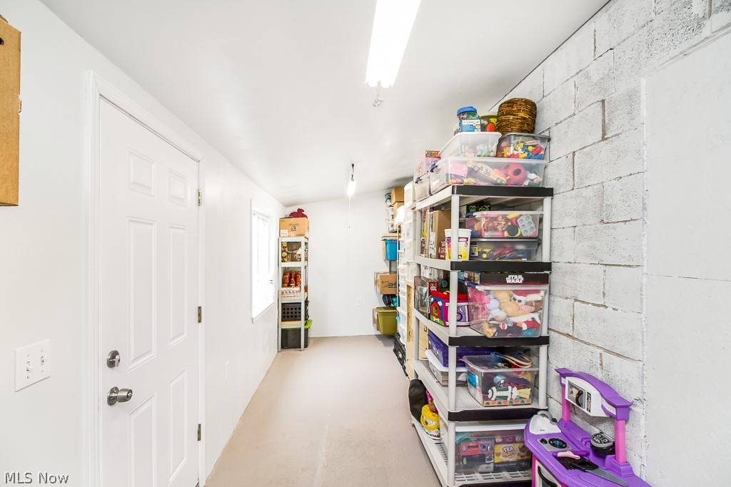 24702 Kennedy Ridge Road North Olmsted, OH 44070 - Photo 15 of 28 Gallery Image 15
