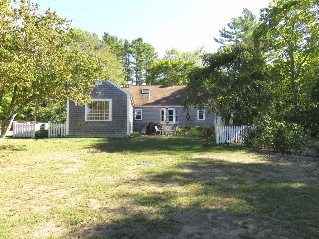 98 Wenham Road Carver, MA 02330 - Photo 3 of 30 Gallery Image 3