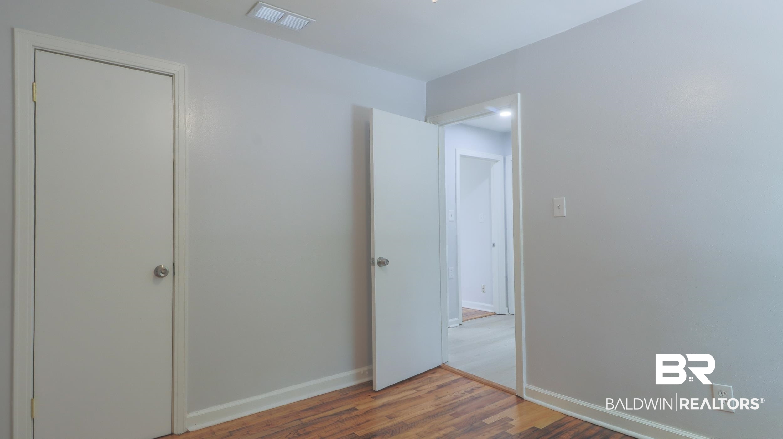 956 San Ed Drive Mobile, AL 36606 - Photo 11 of 16