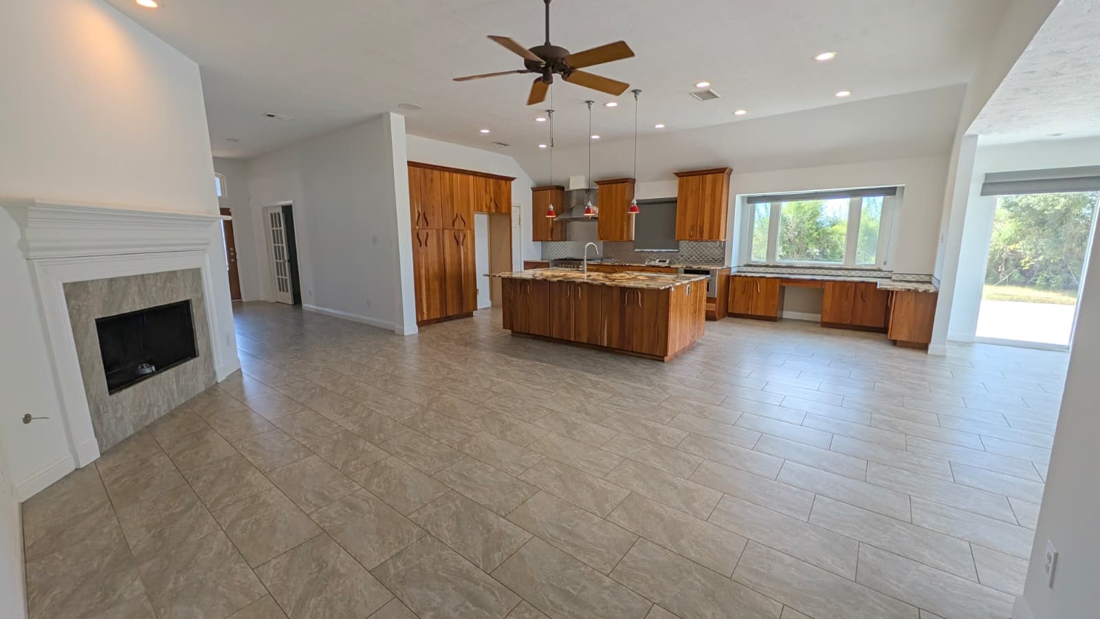 25730 Beckendorff Road Katy, TX 77493 - Photo 14 of 18 Living Area / Kitchen