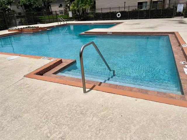 $2,100 | 2796 South University Drive, Unit 2207, Davie, FL 33328