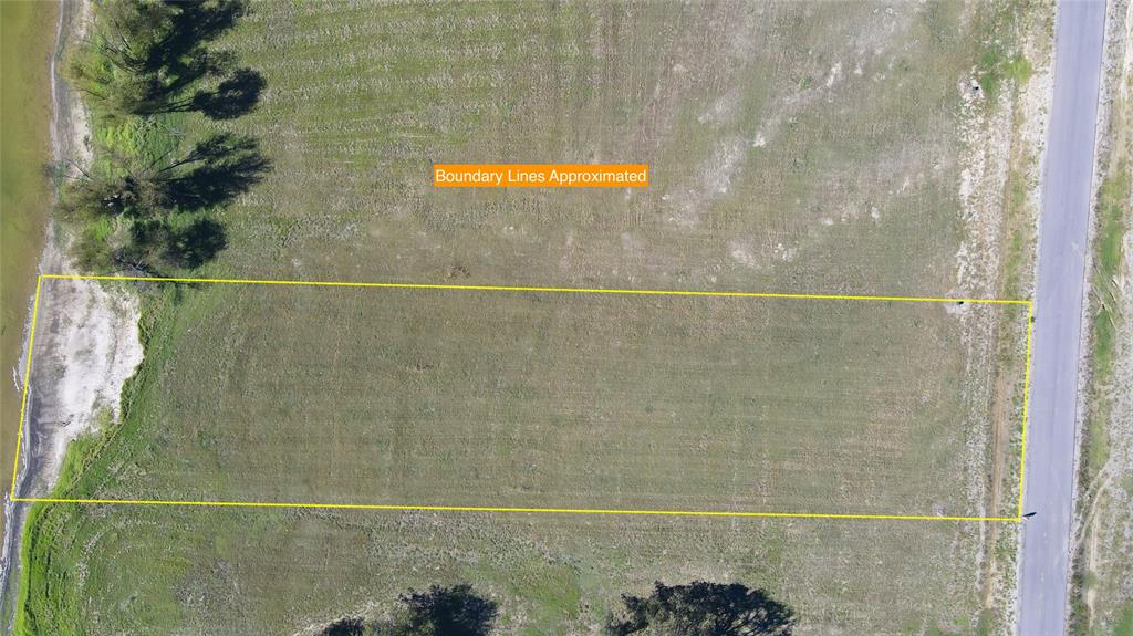 Lot 10 Triangle Shores Drive Corsicana, TX 75109 - Photo 17 of 40 a bathroom with a shower