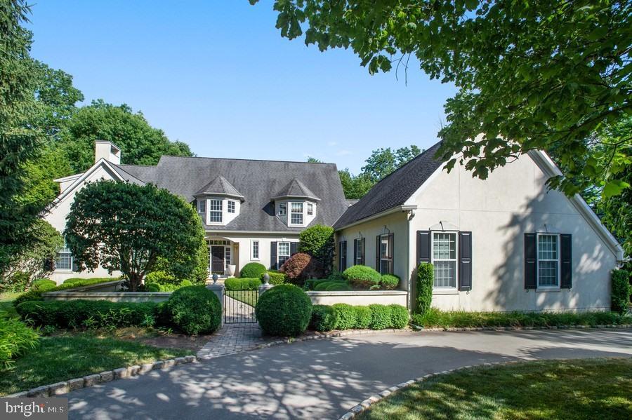 27 Grasmere Way Princeton, NJ 08540 - Photo 2 of 49 Semi-circular drive leads to your courtyard