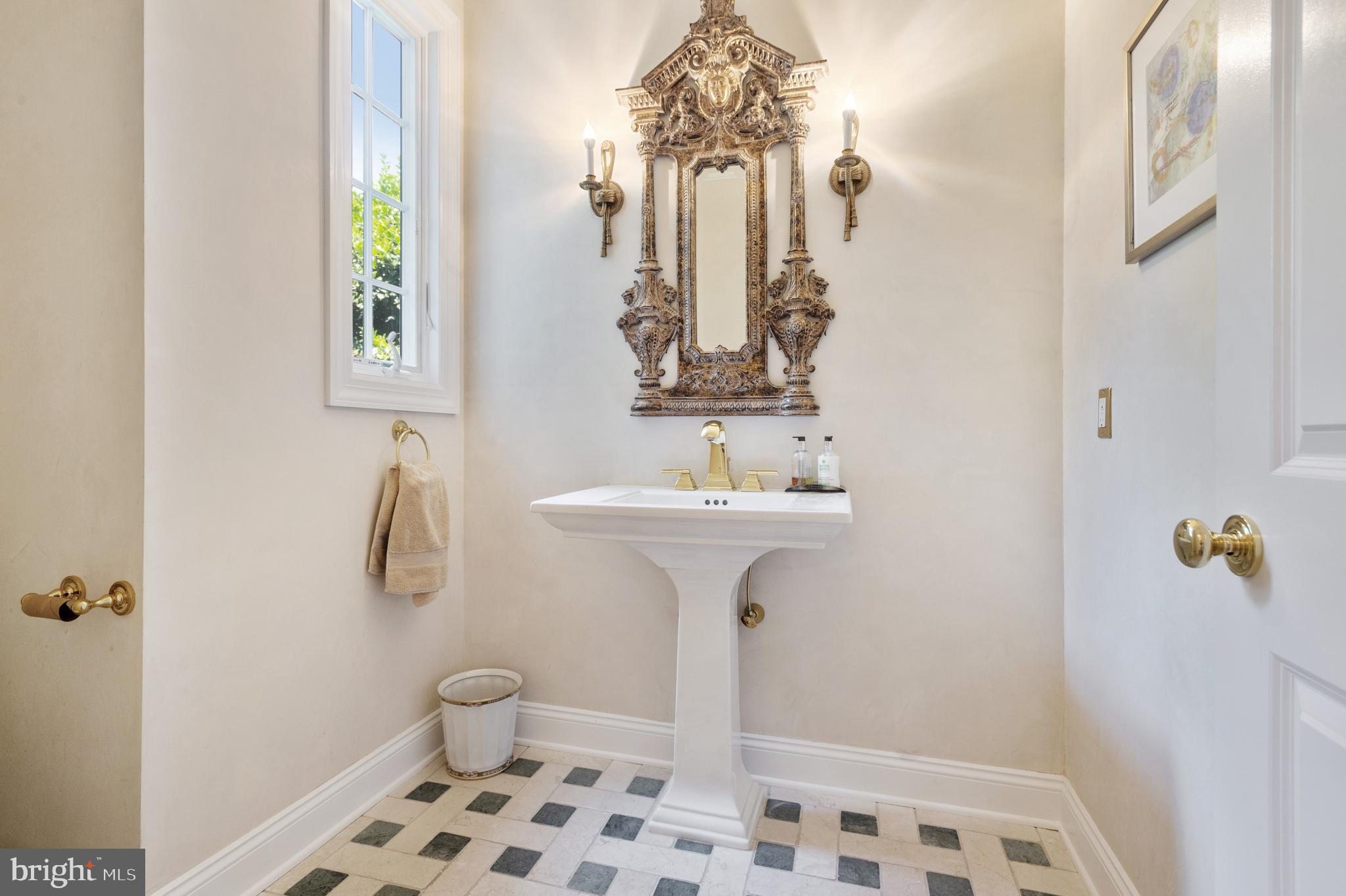 27 Grasmere Way Princeton, NJ 08540 - Photo 25 of 49 Powder Room