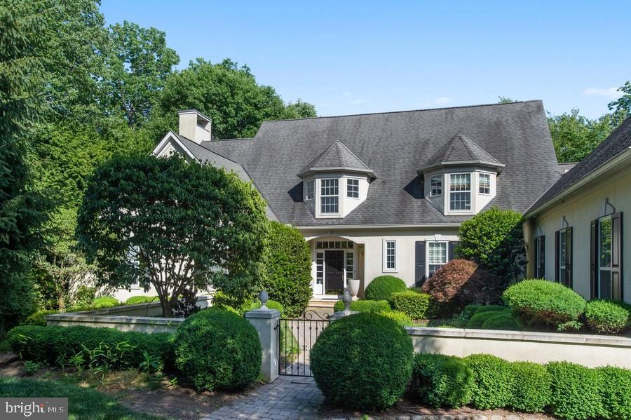 27 Grasmere Way Princeton, NJ 08540 - Photo 4 of 49 Professionally Landscaped