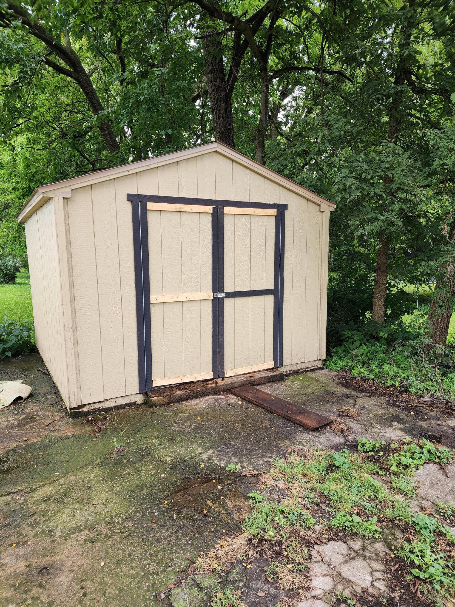 529 North Weston Street Rensselaer, IN 47978 - Photo 9 of 9 a house with a yard