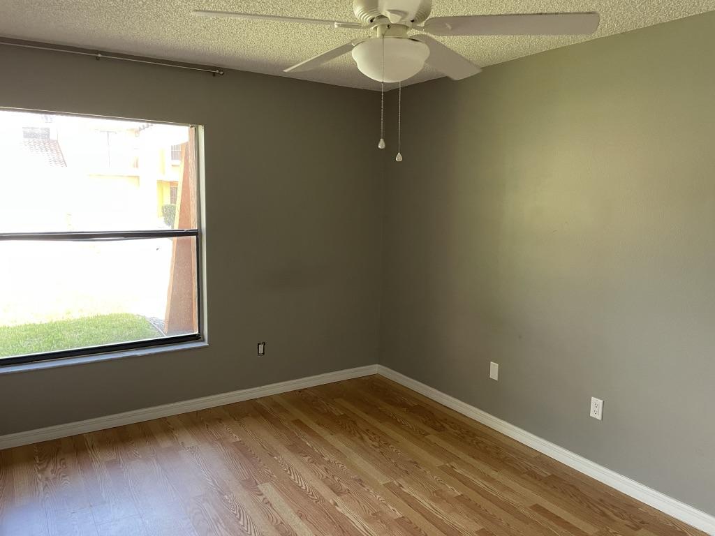 20875 Vía Madeira Boca Raton, FL 33433 - Photo 11 of 24 UNADJUSTEDNONRAW_thumb_1b49