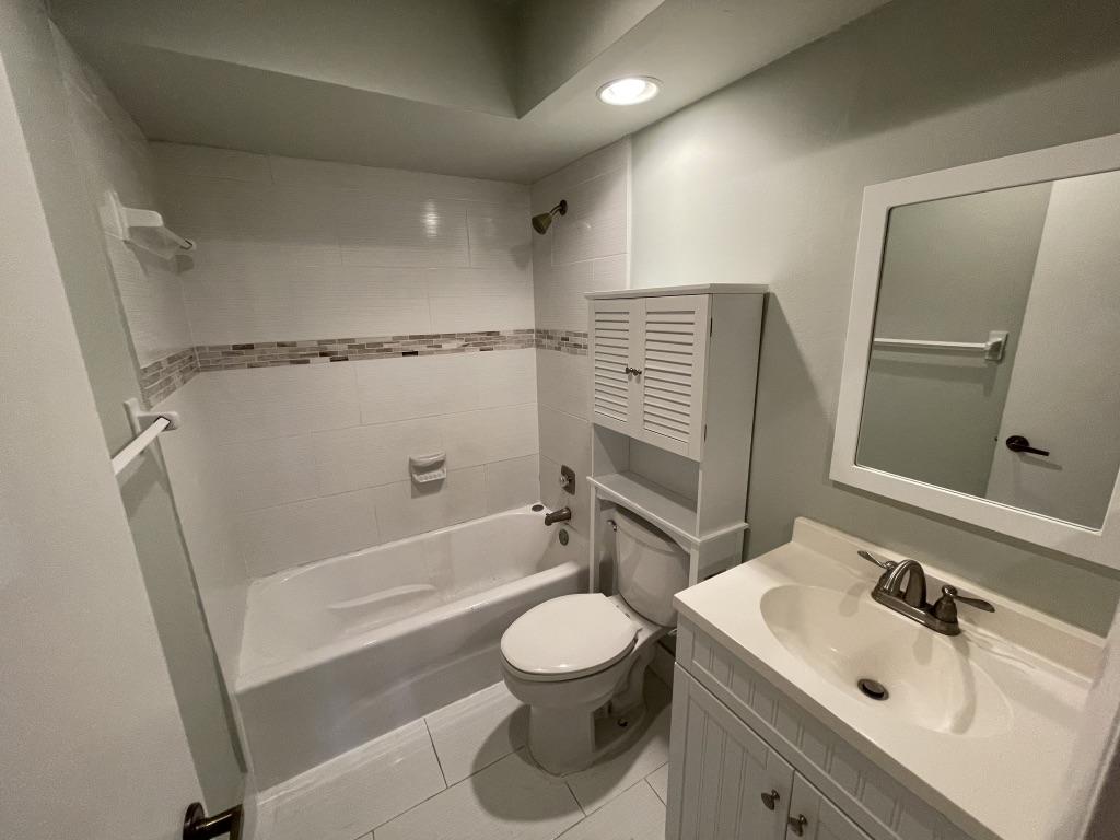 20875 Vía Madeira Boca Raton, FL 33433 - Photo 13 of 24 UNADJUSTEDNONRAW_thumb_1b2d