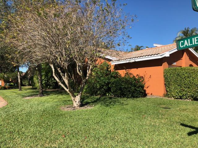 20875 Vía Madeira Boca Raton, FL 33433 - Photo 3 of 24 IMG_3147