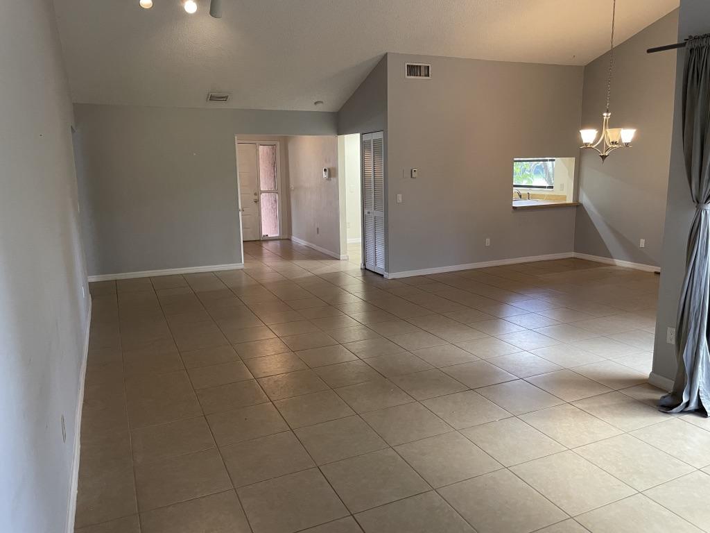 20875 Vía Madeira Boca Raton, FL 33433 - Photo 6 of 24 UNADJUSTEDNONRAW_thumb_1b2e
