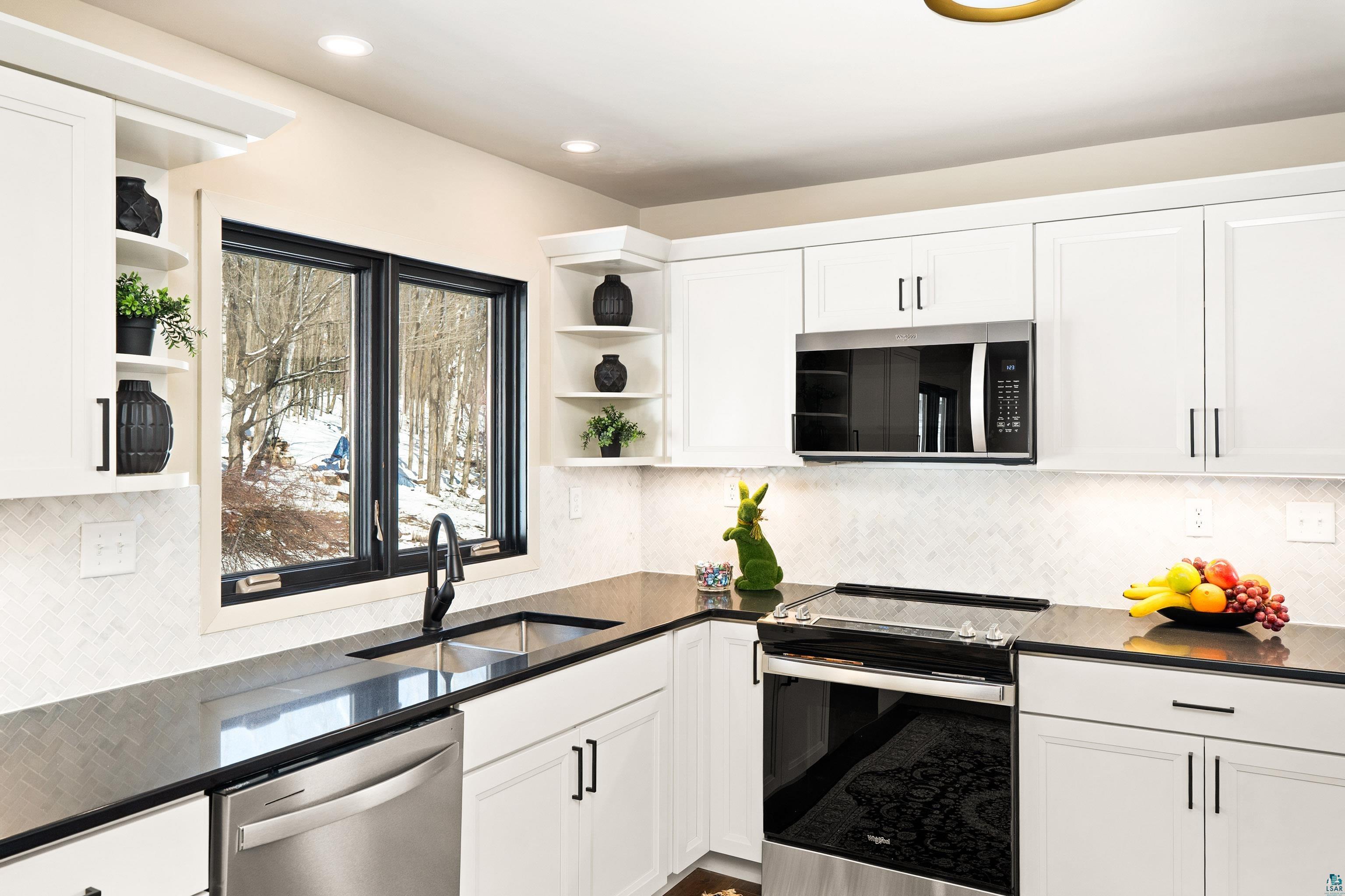 3273 Strand Road Duluth, MN 55803 - Photo 26 of 86 Gallery Image 26