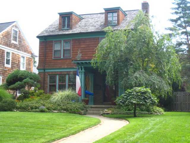 184 South Ardmore Road Columbus, OH 43209 - Photo 1 of 18