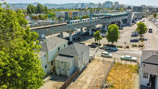 $675,000 | 537 Chester Street, Oakland, CA 94607