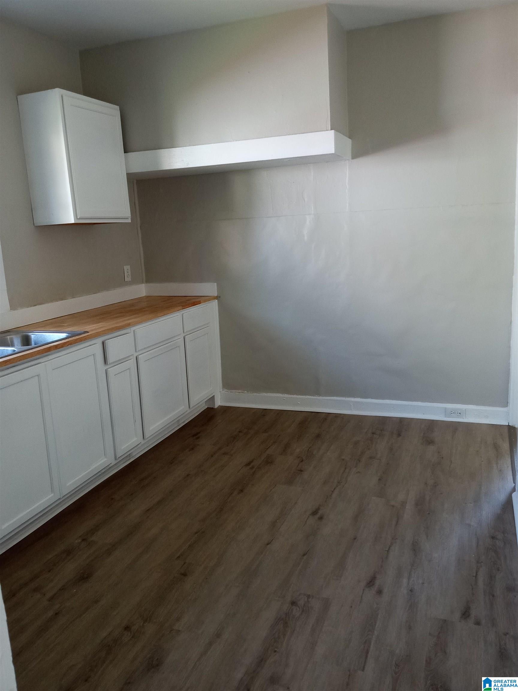 1133 14th Place Southwest Birmingham, AL 35211 - Photo 5 of 19