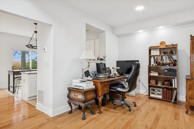 $289,000 | 7011 Clearwater Drive, Plainfield, IL 60586