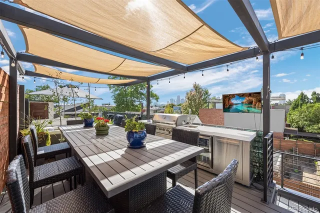 a view of outdoor space yard and patio