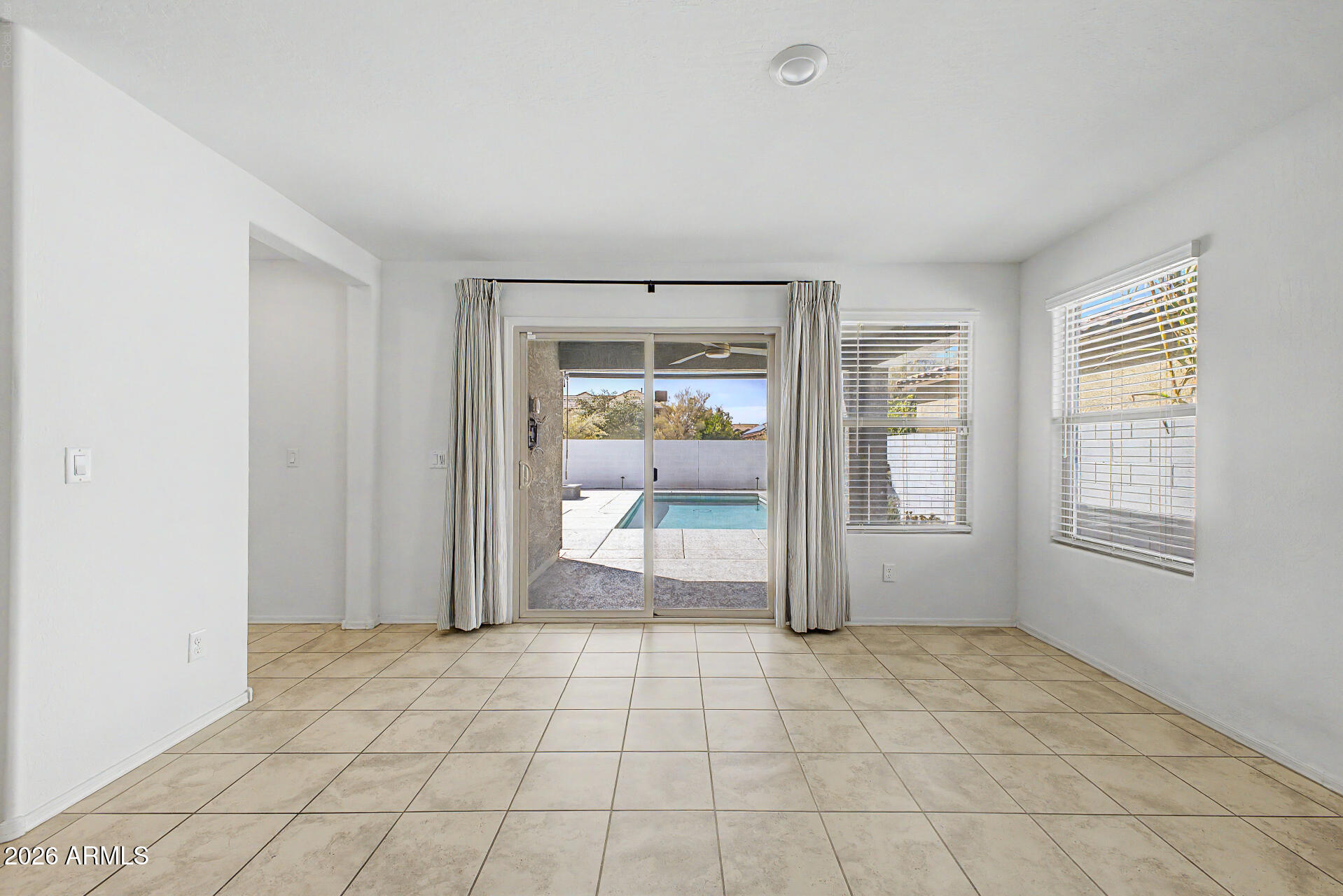 4728 South Riata Street Gilbert, AZ 85297 - Photo 6 of 25 12-Riata
