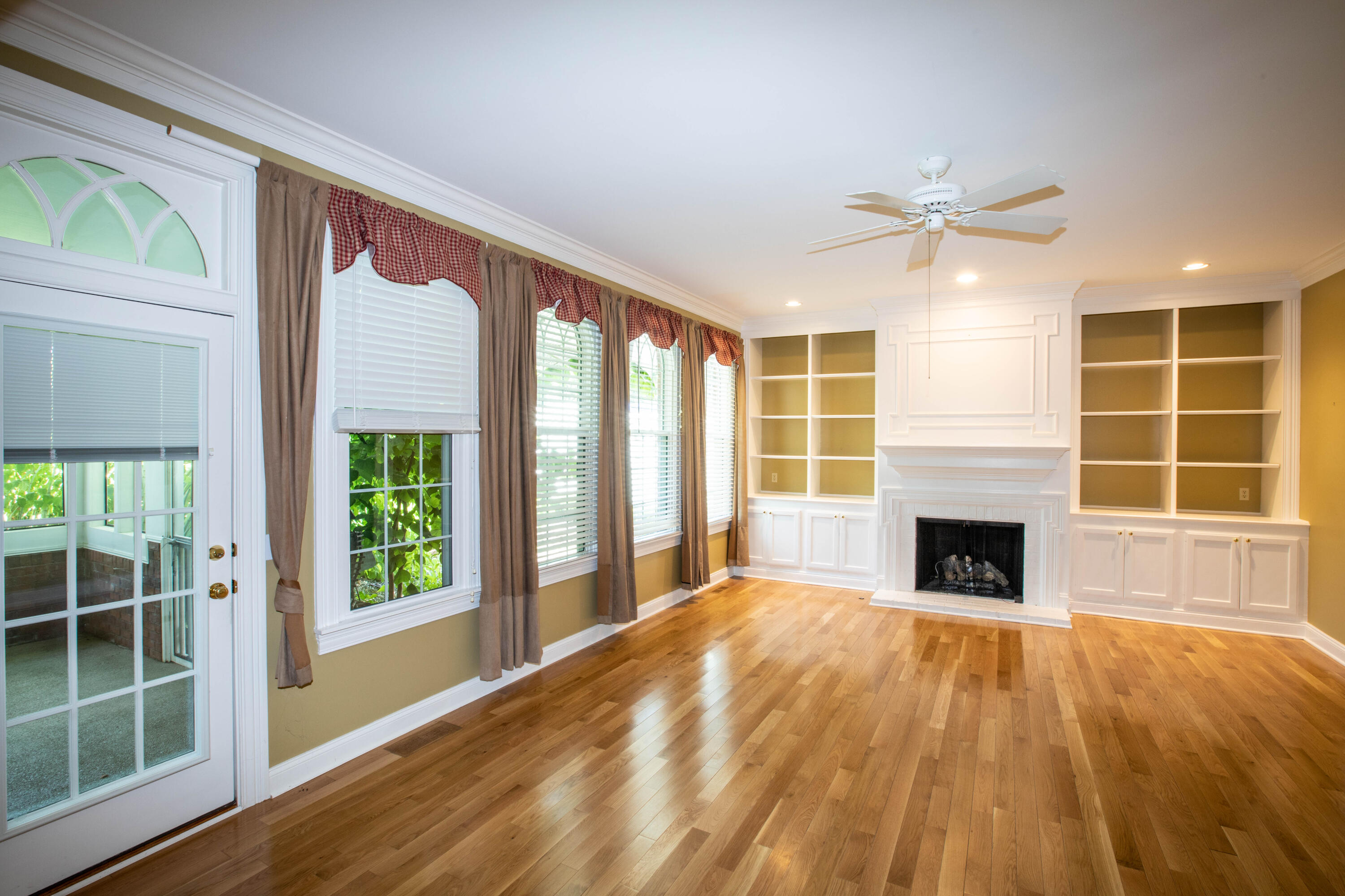 135 Raleigh Court Danville, KY 40422 - Photo 10 of 34 0O5A8209